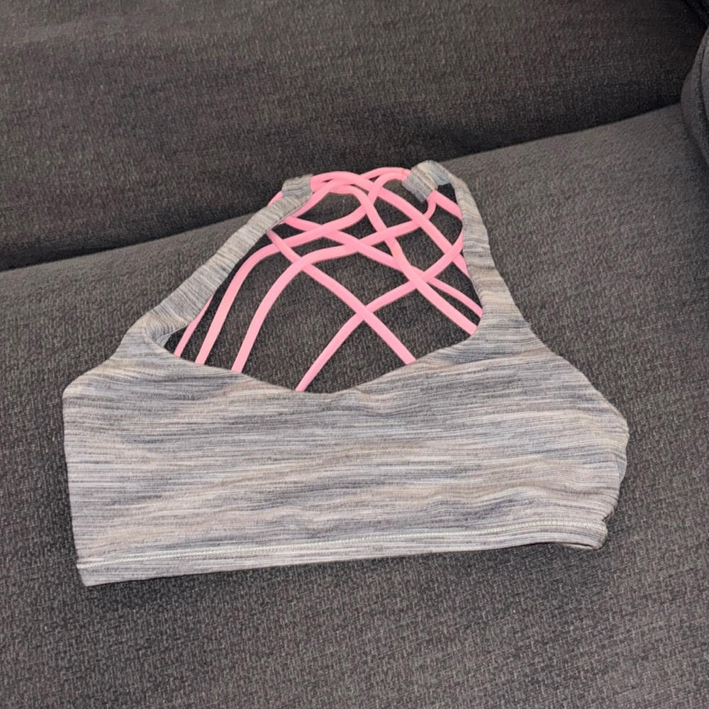 Lululemon Sports Bra Size 4